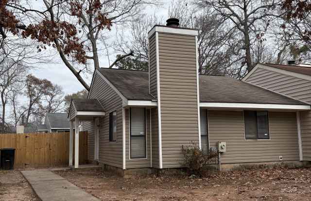 225 Somerset Drive - 225 Somerset Drive, Warner Robins, GA 31088