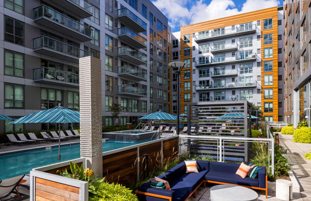 RiverHouse 9 Gallery 3