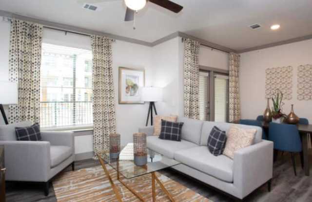 12532 Shadowglen Trce photos photos