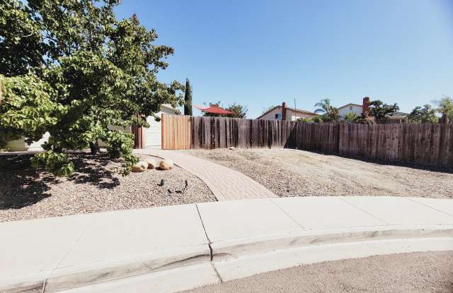 4555 Mariners Bay Gallery 3