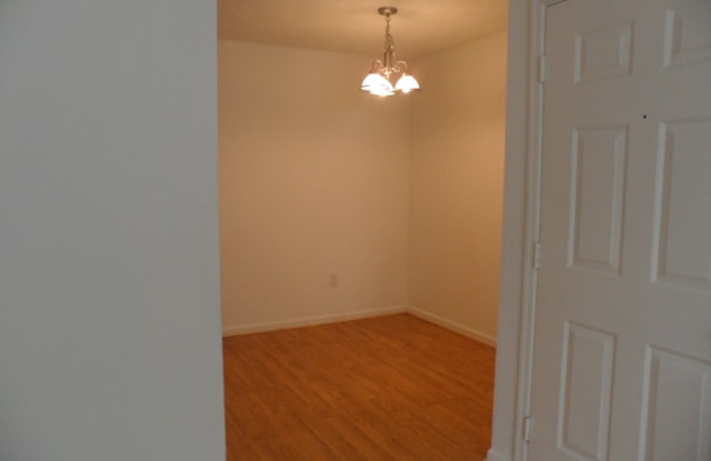 26 River Green Ct Gallery 4