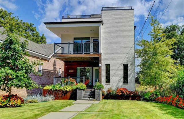 409 Arnold Street NE photos photos