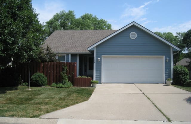 5308 Northwest 85th Street - 5308 NW 85 St, Kansas City, MO 64154