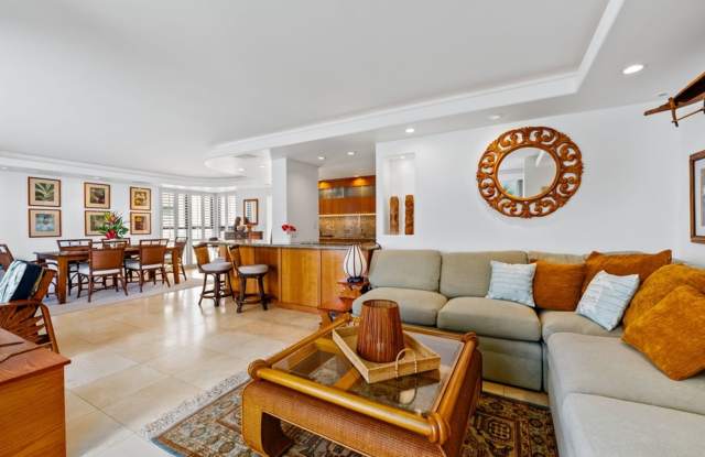 Kaimana Views by Gather: Stunning Ocean & Park Views Gallery 4