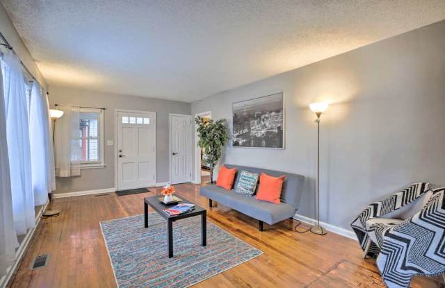 1328 Lyle Ave Gallery 2