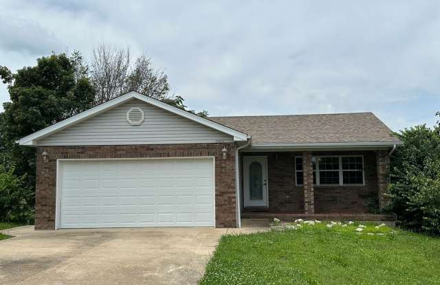 4 Bed 2.5 Bath w/ Fenced Yard photos photos