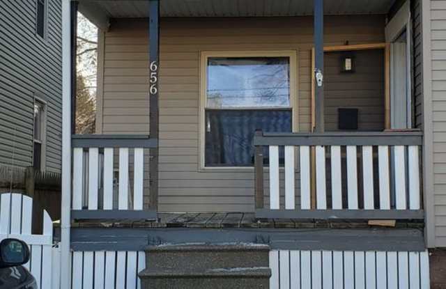 3BDRM HOUSE FOR RENT Gallery 1
