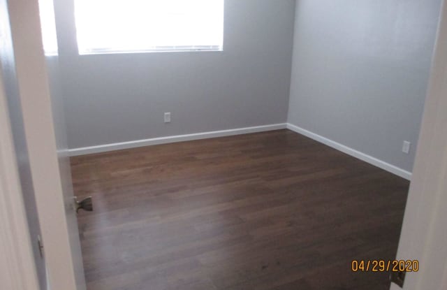 121 Regal Ct. Gallery 2