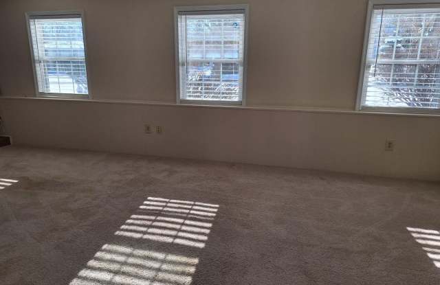 10506 OAK Place Gallery 3