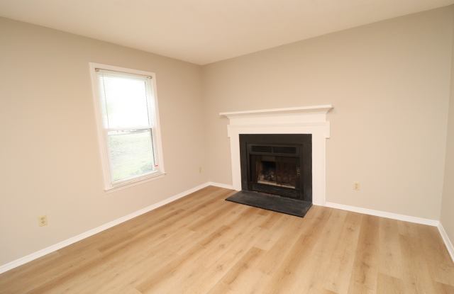 3901 Lexington Dr Apt A Gallery 4