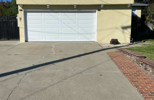 19600 Adair Drive Gallery 2