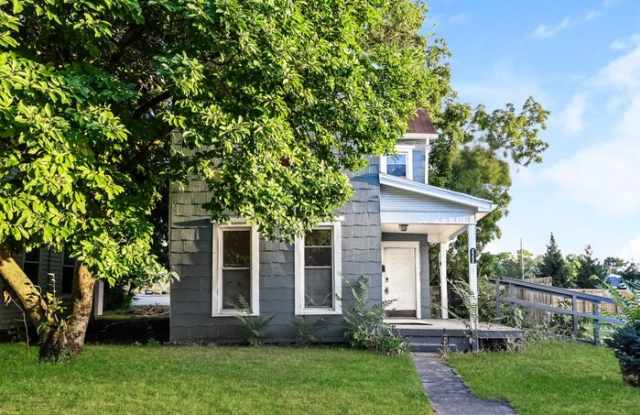 2300 Sherman Avenue photos photos
