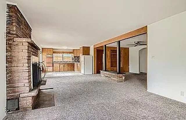 4 Bedroom Ranch-Style Home in Beautiful North Boulder Gallery 4