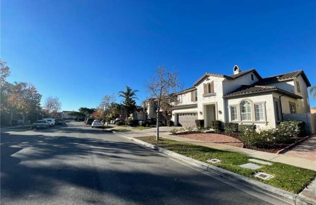 631 Marbella Court - 631 Marbella Court, Oxnard, CA 93035