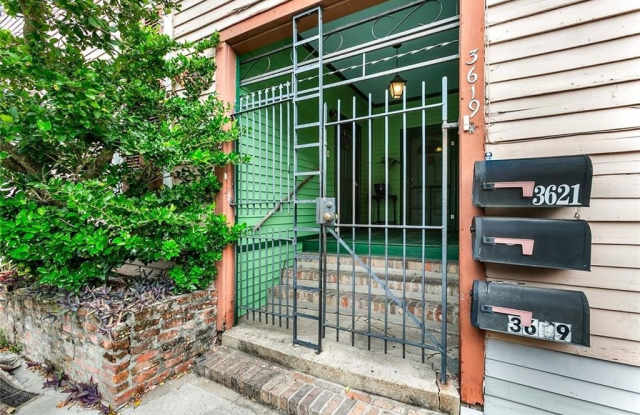 3621 BURGUNDY Street Gallery 1