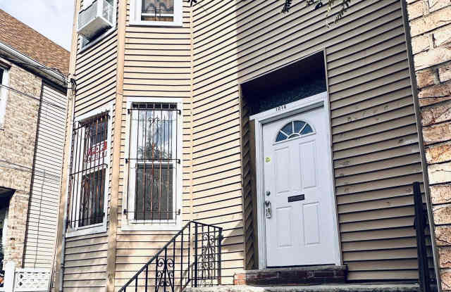 1014 SUMMIT AVE photos photos