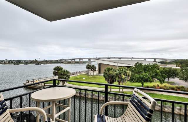 101 N RIVERSIDE DRIVE photos photos