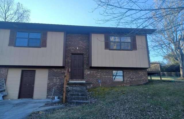 349 Cumberland Drive - 349 Cumberland Drive, Harrogate, TN 37752