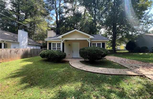 2735 Fairlane Drive Gallery 1