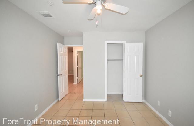 7631 Windsor Oaks Gallery 4