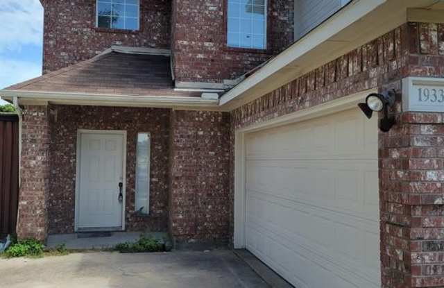 1933 Bachman Court - 1933 Bachman Court, Plano, TX 75075