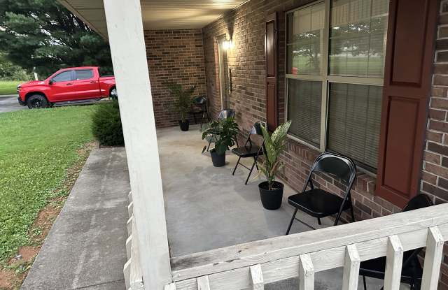 2606 Mayfield Dr Gallery 2