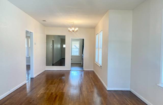 134 Ward Ave Gallery 2