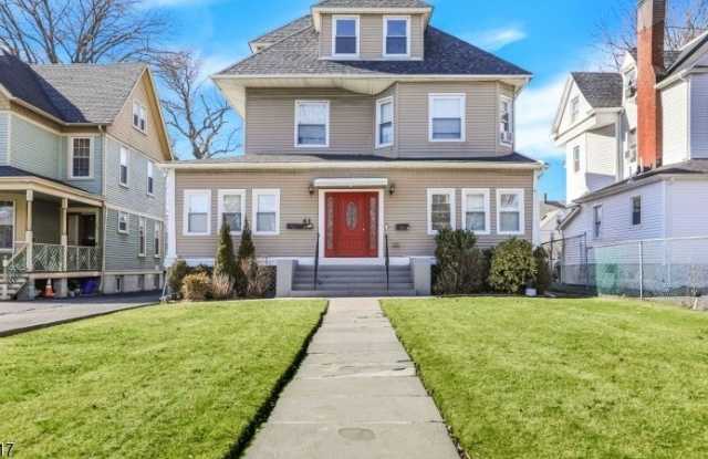 61 S Maple Ave photos photos