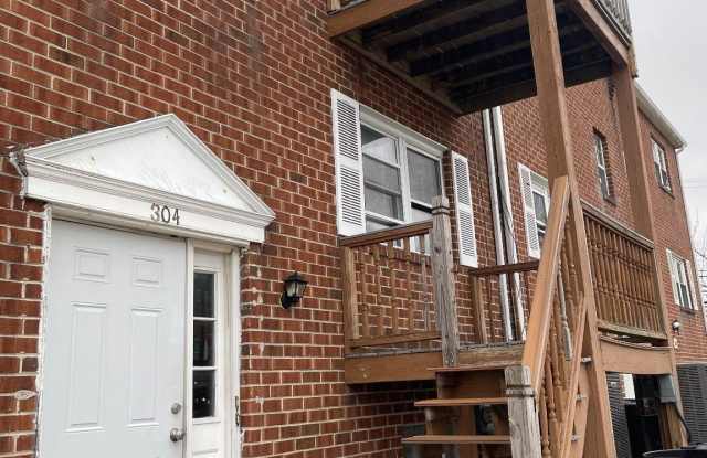 304 CHRISTOPHER Place photos photos