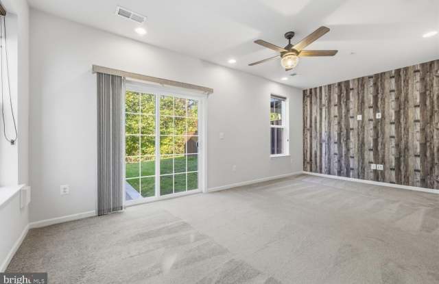 13264 DOWDENS RIDGE Drive Gallery 4