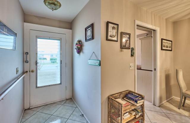 2804 Crosley Drive E Gallery 3