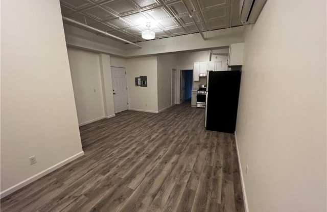 102 North Street Gallery 3