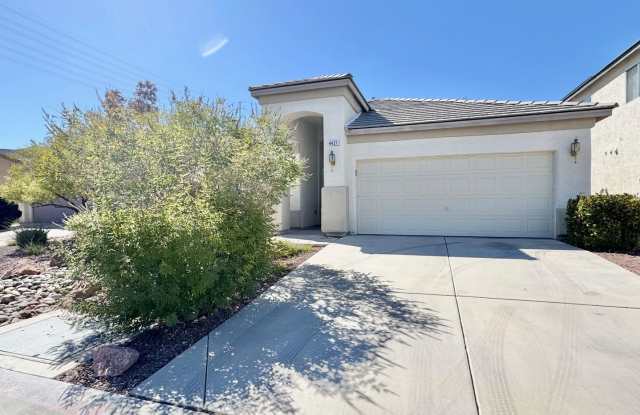 STUNNING SINGLE-FAMILY HOME 3/ BEDROOM / 2 FULL BATHS, WITH 2 CAR GARAGE! Gallery 3