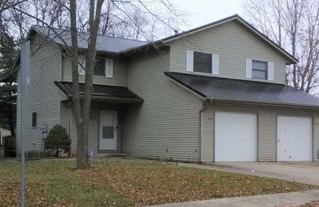 402 S Village Court photos photos