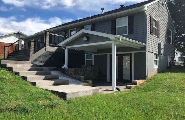 1105 MEANDER Drive photos photos