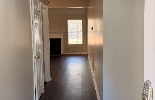 372 Berkshire Pl Gallery 2