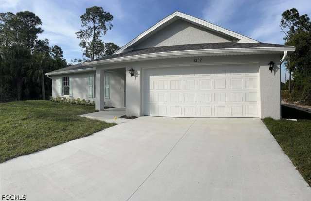 3202 49th Street W Gallery 1