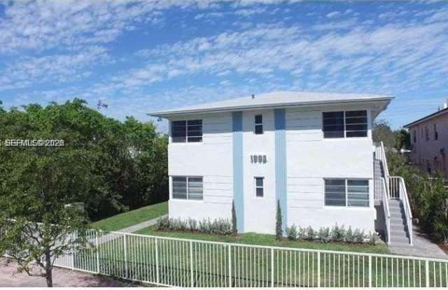 1995 marseille Dr photos photos