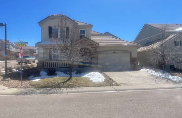 Single family 4 bed 3 bath for rent in Parker 80134 corner lot - 14010 Eisberry Way, Douglas County, CO 80134