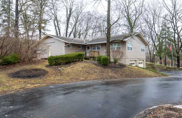 Spacious 2-Bed, 2-Bath Home with Basement – Prime Columbus Location! photos photos