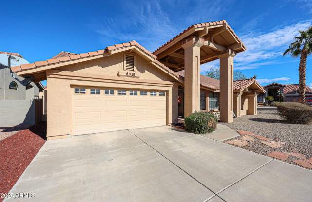 6910 W KIMBERLY Way Gallery 2