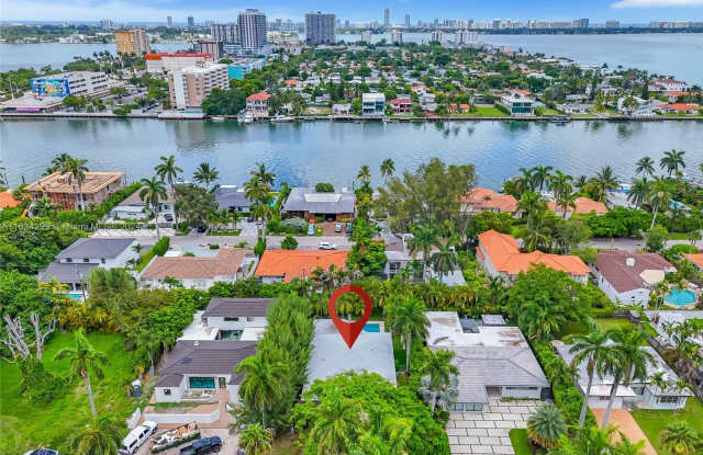 7611 Coquina Dr - 7611 Coquina Drive, North Bay Village, FL 33141