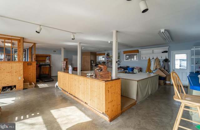 405 WINCHESTER CREEK RD #SR Gallery 4