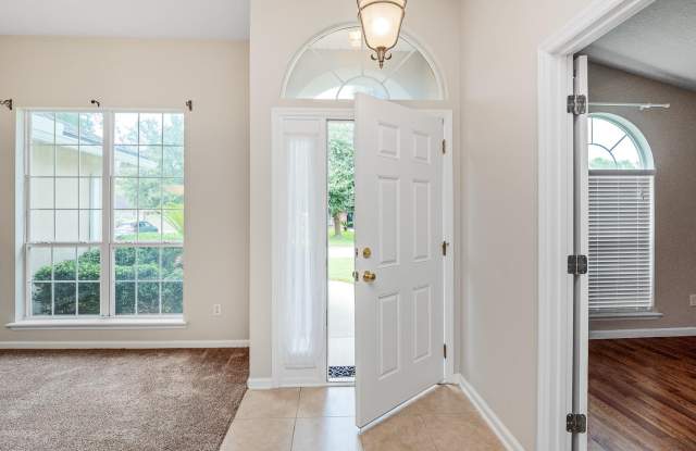 1209 BELHAVEN Lane Gallery 2