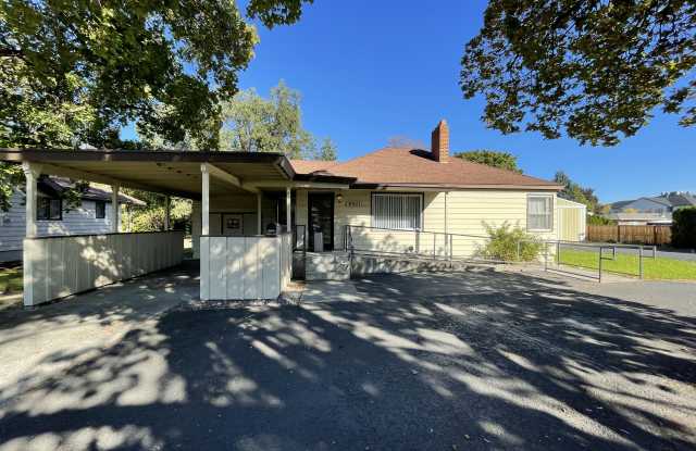 8921 East Broadway Avenue photos photos
