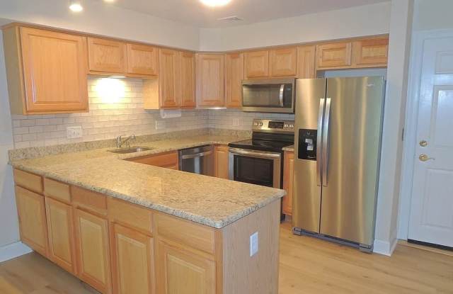 24 Green Leaves Dr photos photos