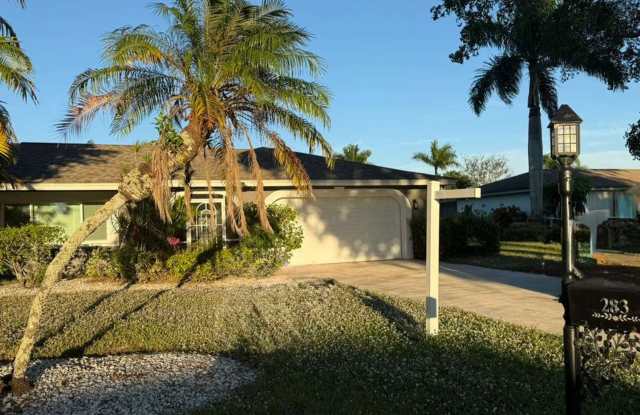 4 Bed + Den and 3 Bath 2,093 Sq Ft Pet-Friendly photos photos