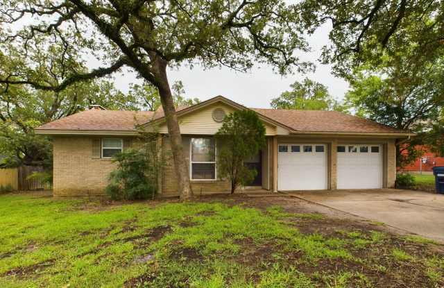 1302 Dominik Dr photos photos