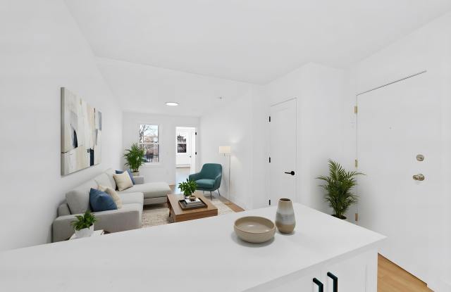 104 JEFFERSON ST photos photos