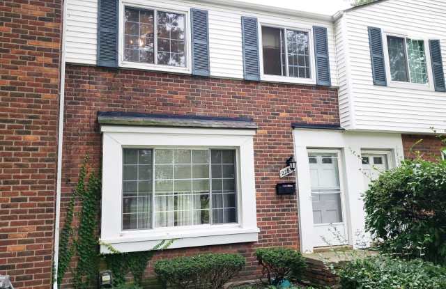 22833 Lakeshore Drive - 1 photos photos